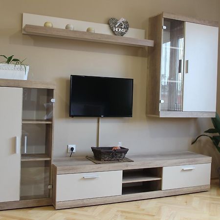 Apartment Cherry Zrenjanin Extérieur photo